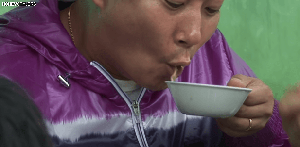 181abd499f5cfb4f8867621533e948f2_1722771630_2166.gif